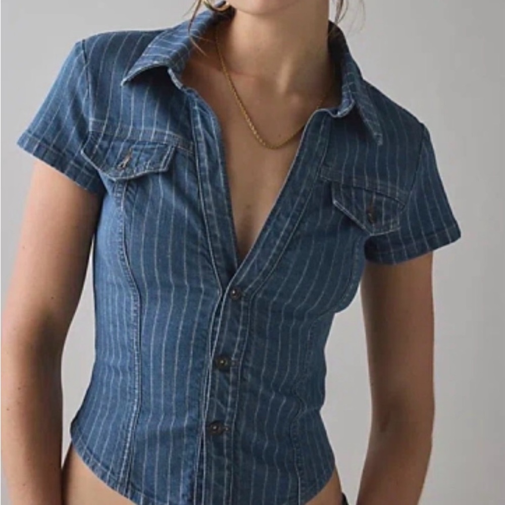 Women's Blue Pinstripe Denim Button-Front Shirt